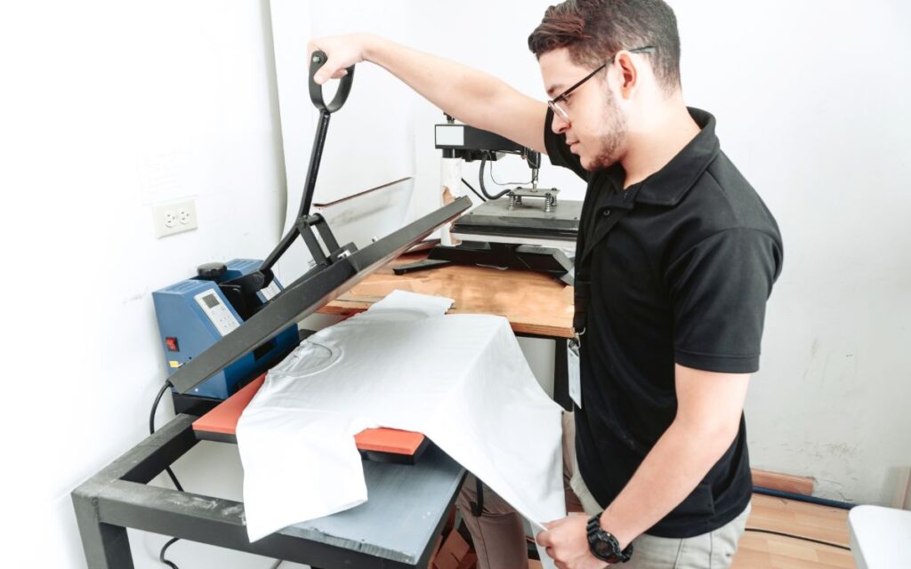 ¿Por qué la sublimación textil está tan bien valorada y qué diferencia presenta frente a la serigrafía o el vinilo?